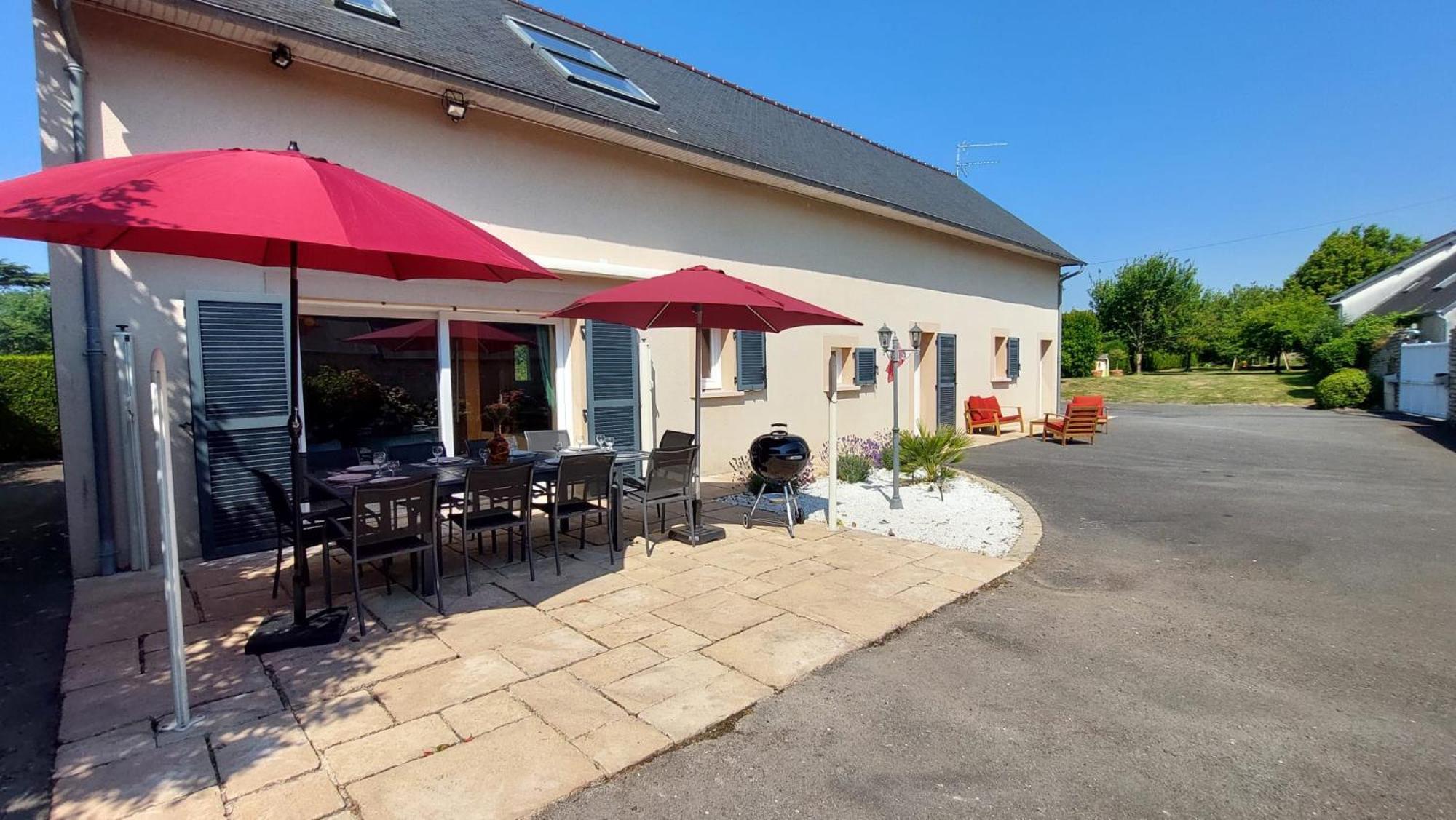 Le So Art, Grande Maison 4 Chambres, Terrain De Petanque, Grand Jardin Clos, Flipper, Babyfoot, Jeux Arcade, Ping Pong,1 Km Mer, Proche Golf, Port En Bessin, Bayeux Et Plages Du Debarquement, Adaptee Enfants Commes Eksteriør bilde