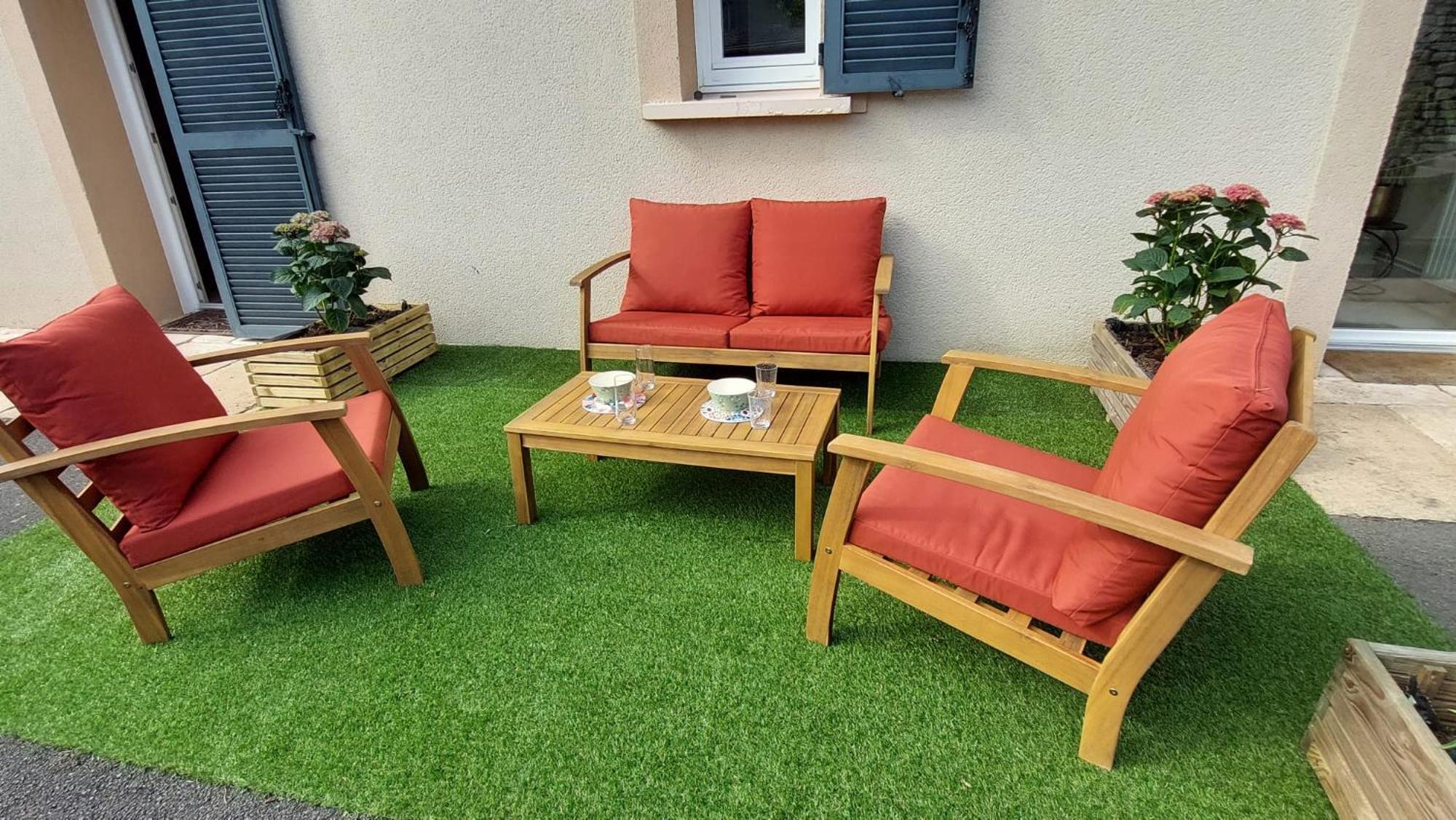 Le So Art, Grande Maison 4 Chambres, Terrain De Petanque, Grand Jardin Clos, Flipper, Babyfoot, Jeux Arcade, Ping Pong,1 Km Mer, Proche Golf, Port En Bessin, Bayeux Et Plages Du Debarquement, Adaptee Enfants Commes Eksteriør bilde